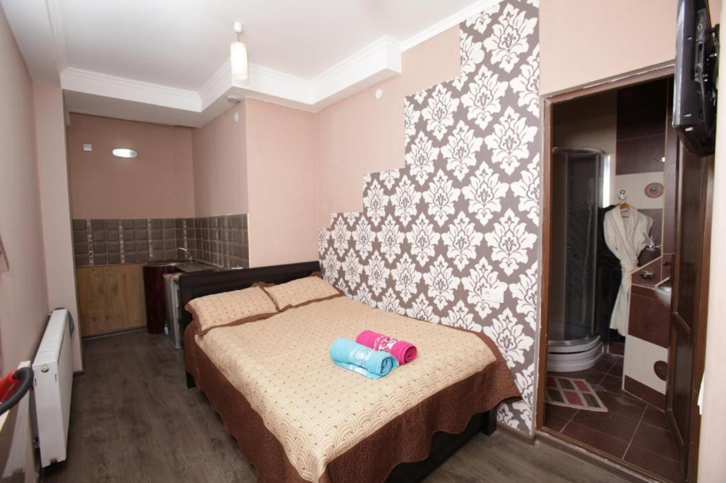 Niko'S Apartments On Shartava Street Tbilisi ภายนอก รูปภาพ
